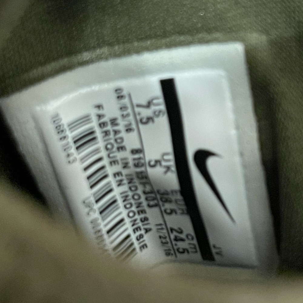 Nike shoes